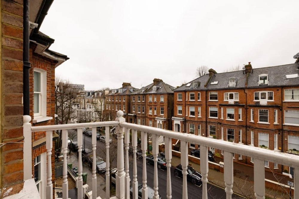 The Camden Crib - Glamorous 3bdr Flat With Study Room