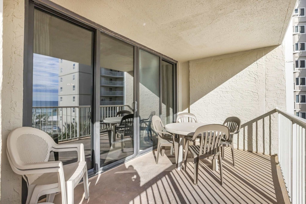 Seaside Beach 5417- Two Bedrooms Waterfront Condo With Pool Sauna Amazing Ocean View Balcony