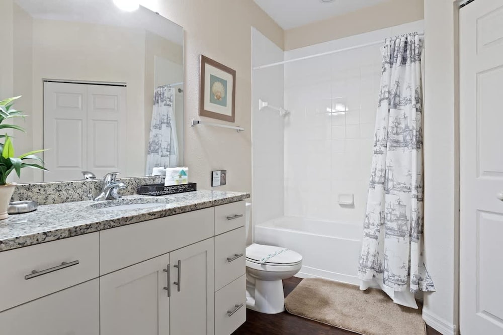 Welcoming 4 BR Sleeps 10 Guests Wl2901