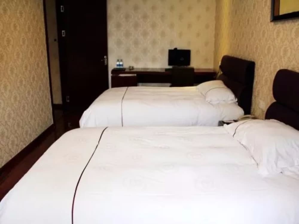 Yiwu Bai Heng Hotel