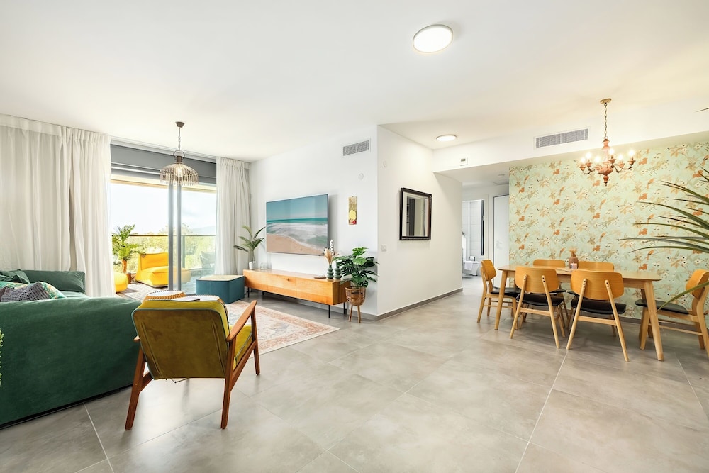 Achziv Chic Beach Haven by Sea N' Rent