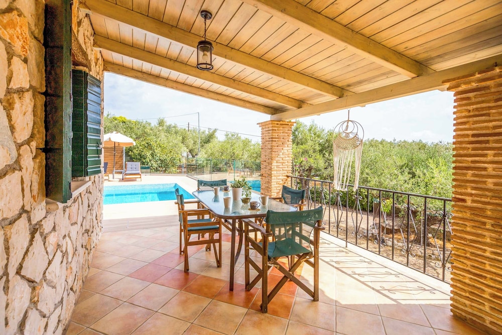 Villa Helona