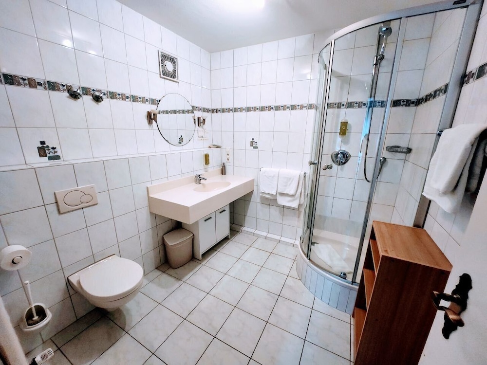 Photo 42