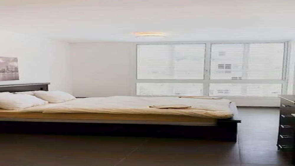 Luxury apt heart  Bat-Yam 3 m walk beach view 2