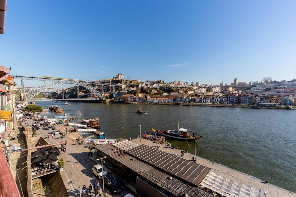 Ribeira Porto 3 in Oporto view 3