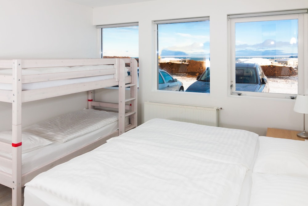 Kef Guesthouse by Keflavík airport