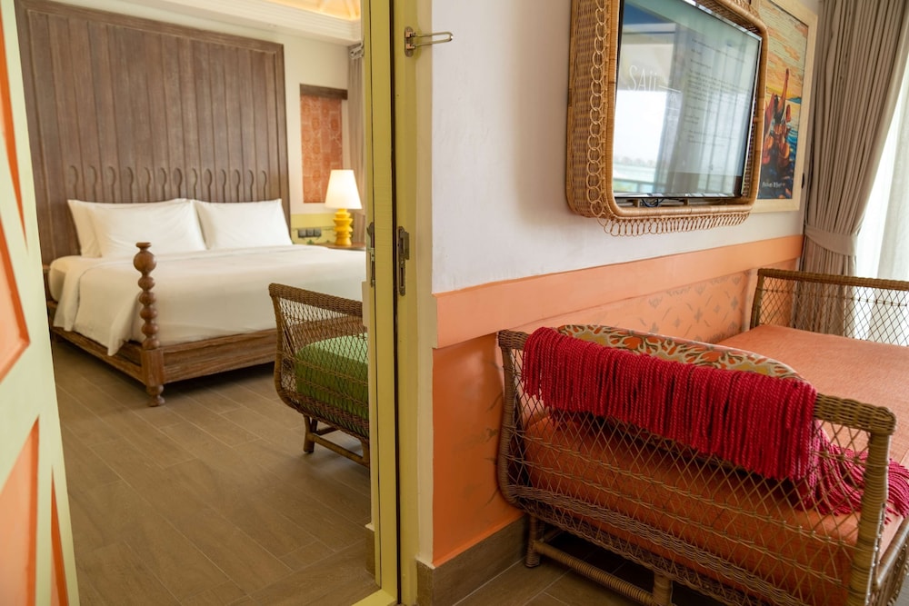 SAii Lagoon Maldives, Curio Collection By Hilton 53