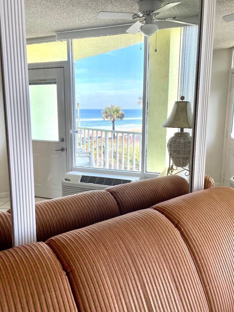 Symphony Beach Club