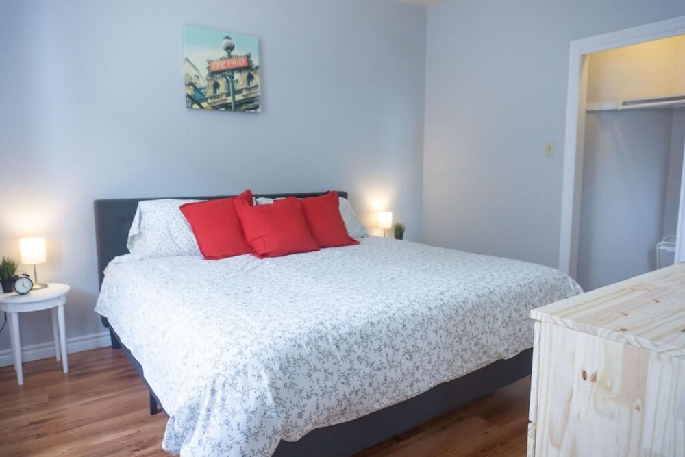 Saint John Vacations - 2BR Condo in Heart of Uptown Coffee Wifi - Property Image 3
