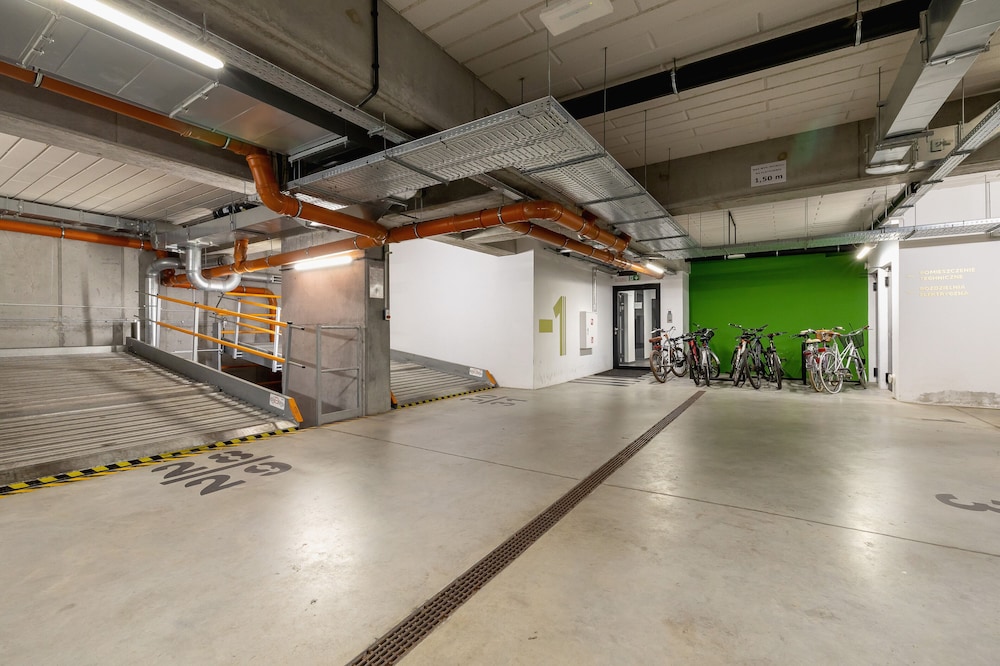 Brick House Apartment Cracow by Renters view 4