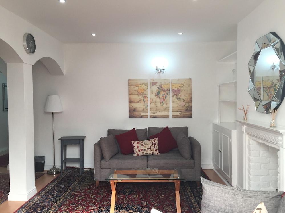 Luxurious Apartment in Kensington & Chelsea