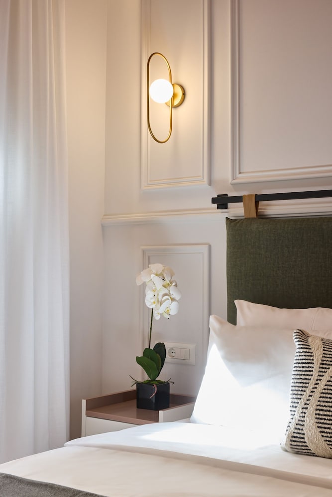 The Athenian Chic Elegant Residence in Kolonaki