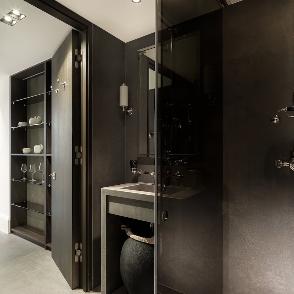Harrods Knightsbridge Premium Suite I