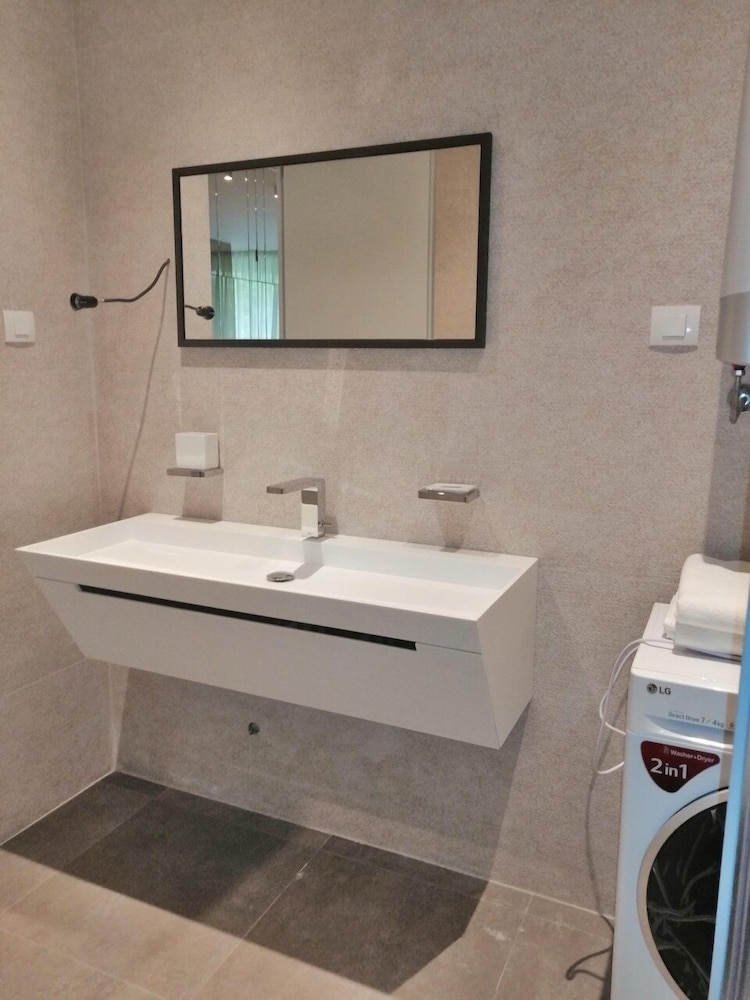 Royal Gardens Luxury Apartments photo 5