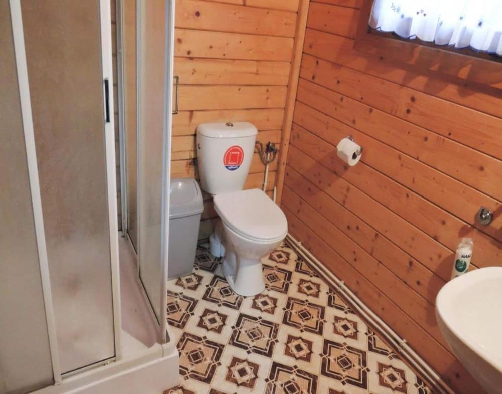Bungalow Near Turquoise Lake and Baltic Sea