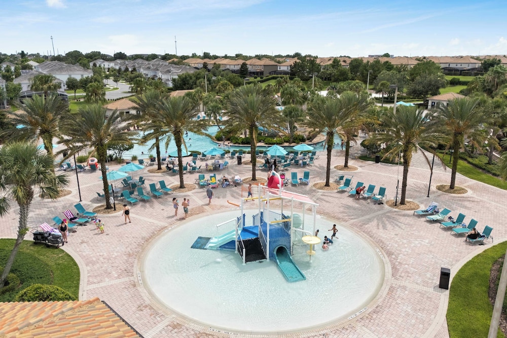 Stinger Luxe Retreat by Avantstay 8BR Luxury Villa Near Disney w/ Pool & Game Room