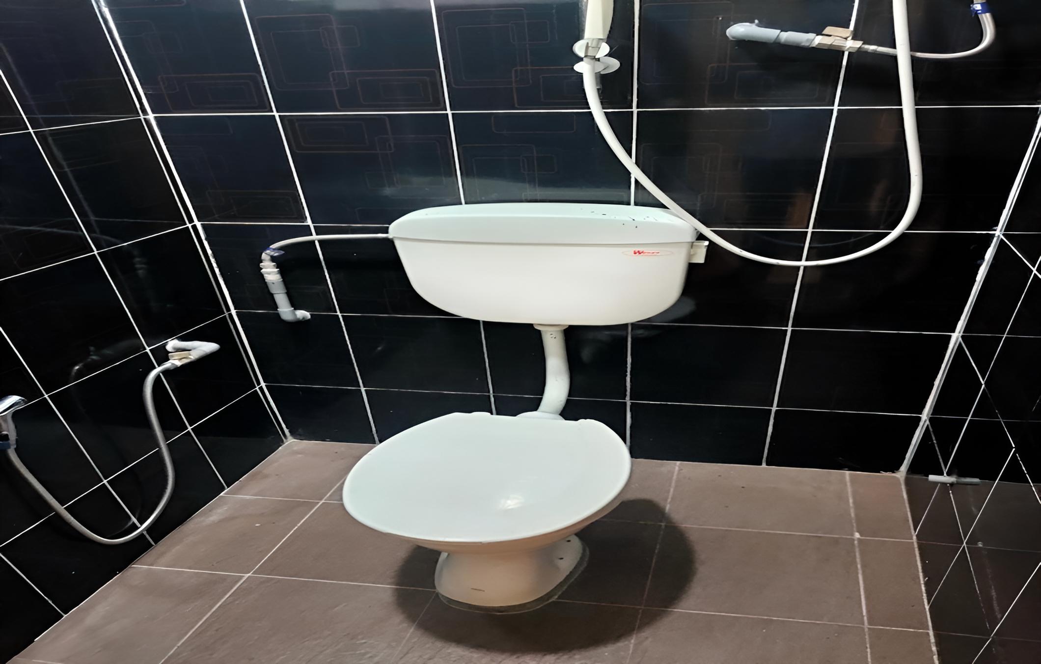 OYO 90273 Mz Hotel