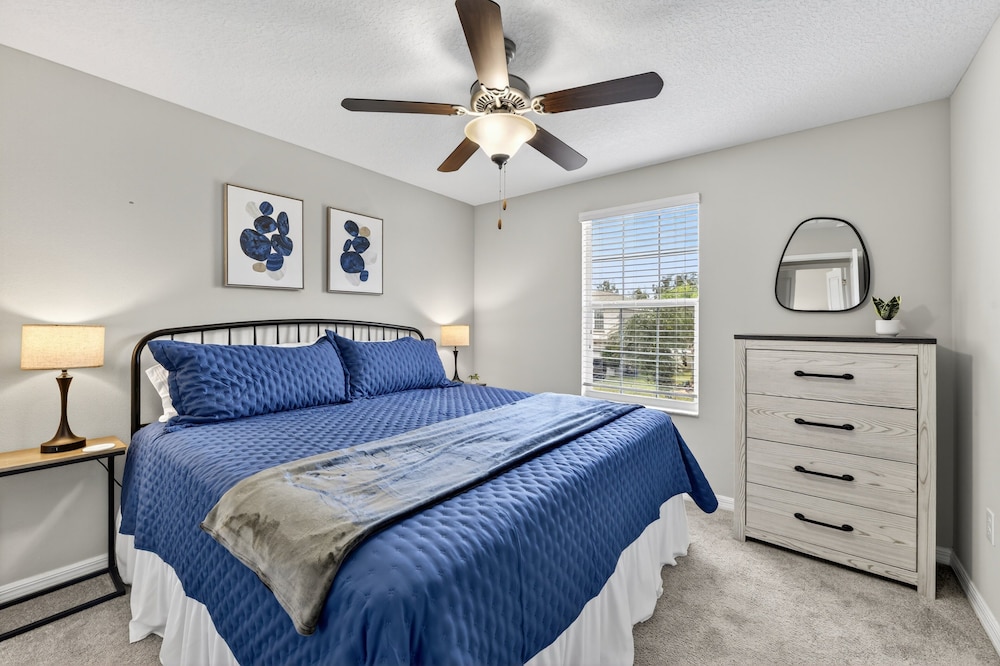 Spacious Getaway Near Apollo Beach 5 Bedroom Home