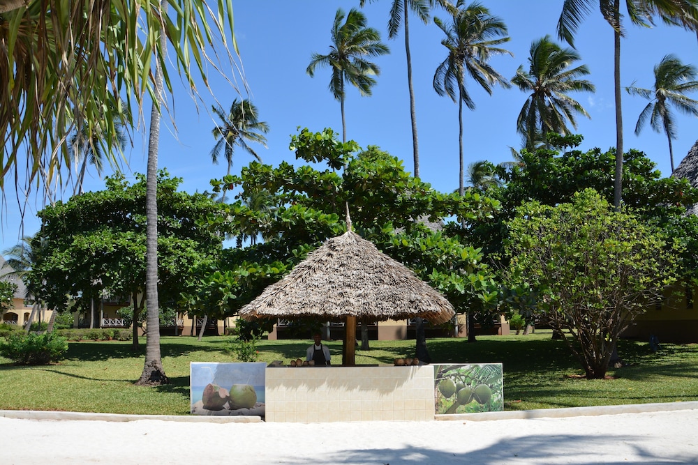 Kiwengwa Vacations - Neptune Pwani Beach Resort Spa Zanzibar - Property Image 96