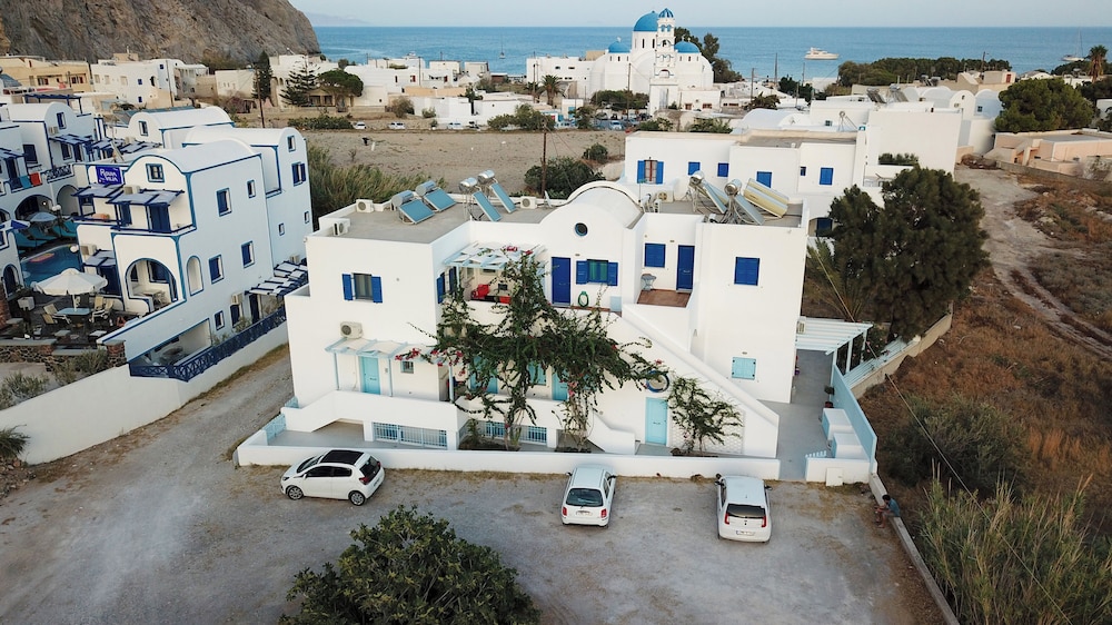 ADELPHI APARTMENTS
