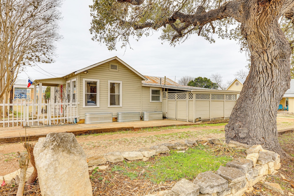 Walk to Main Street: Cottage w/ Deck in Bandera!