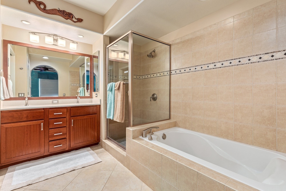 Ground Floor - Gorgeous View of Mauna Kea - Concierge - Nearby Beach - Vrkcv