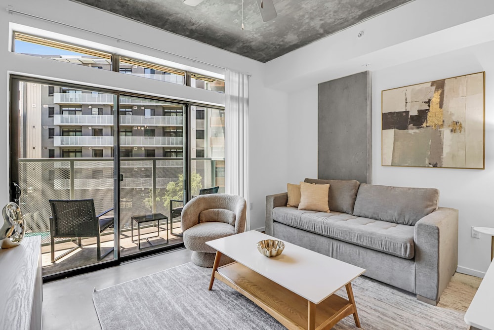 Phoenix Urban Luxury Escape