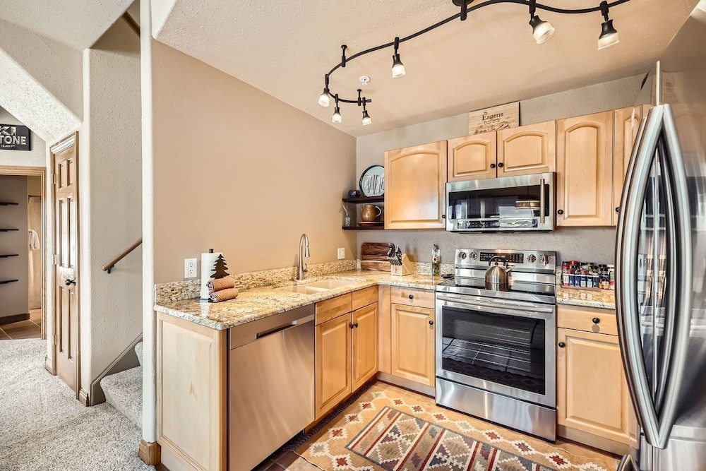 5959 Hidden River Lodge 2 Bedroom Condo