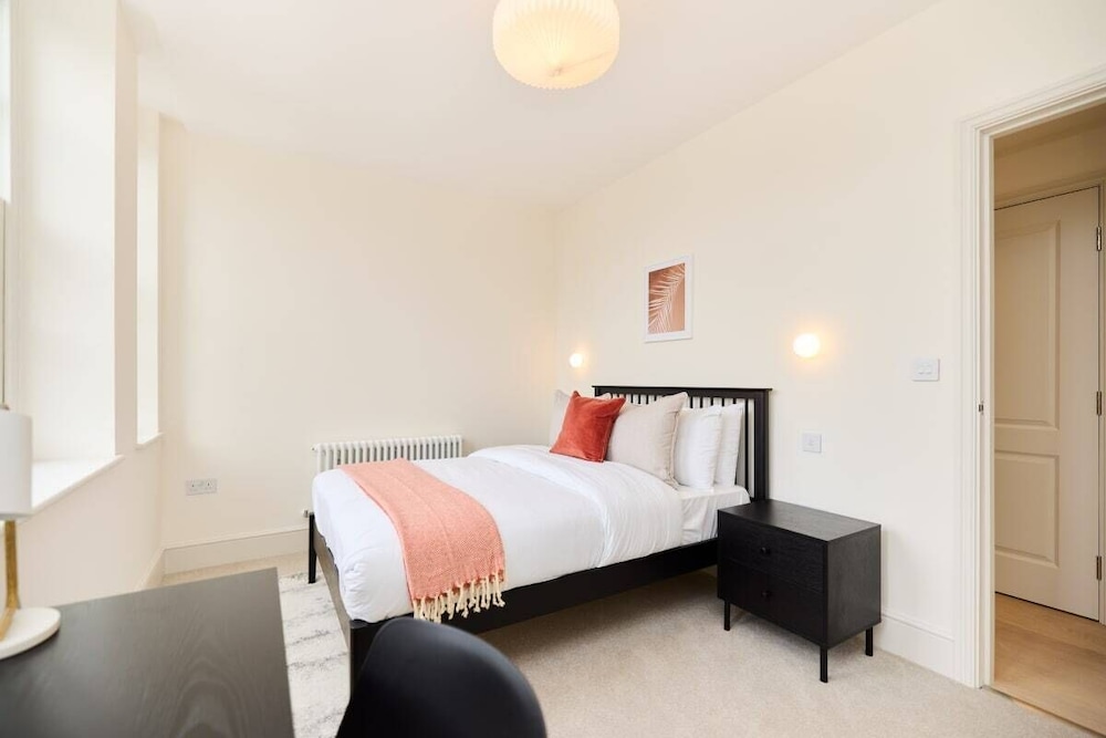 The East London Mile Classic - Stunning 2bdr Flat