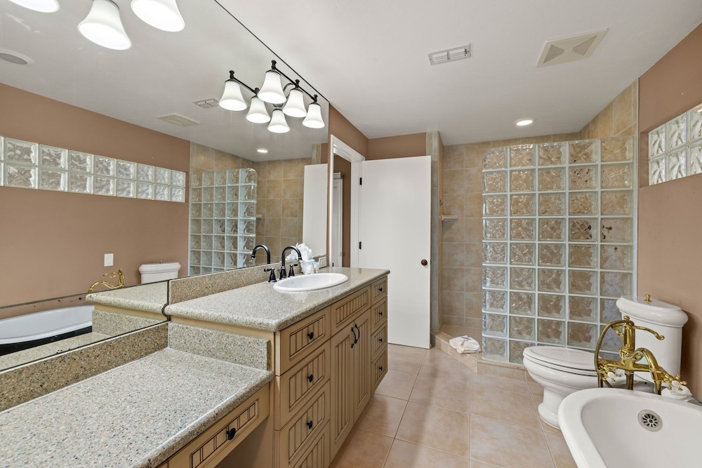 21381 Widgeon Point 6 Bedroom Estate