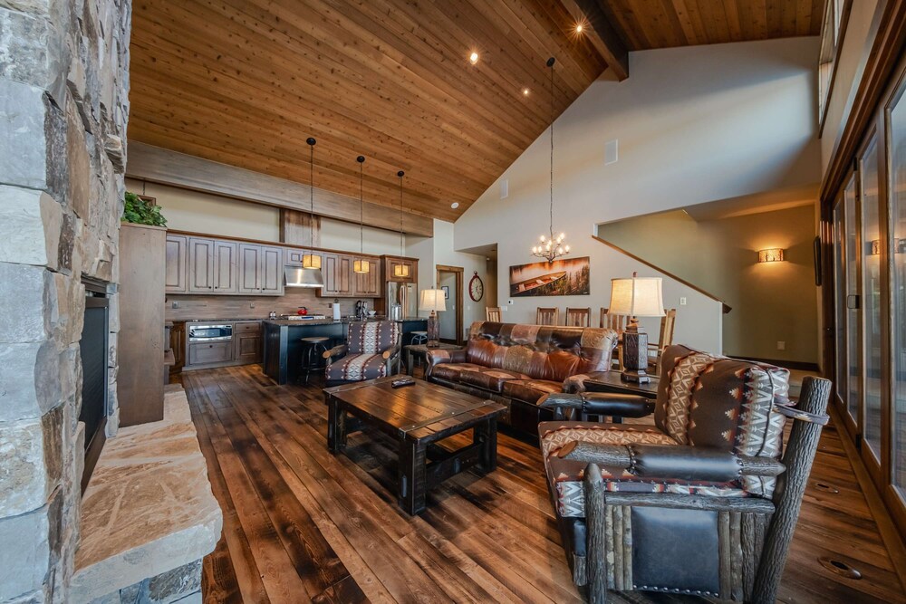 Wilderness Club Lakefront Lodge