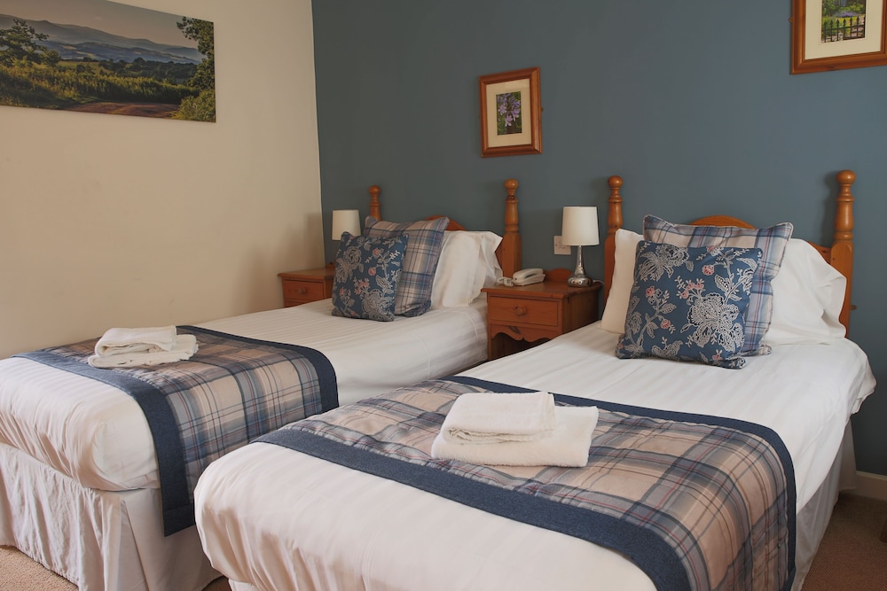 The Greyhound Inn & Hotel