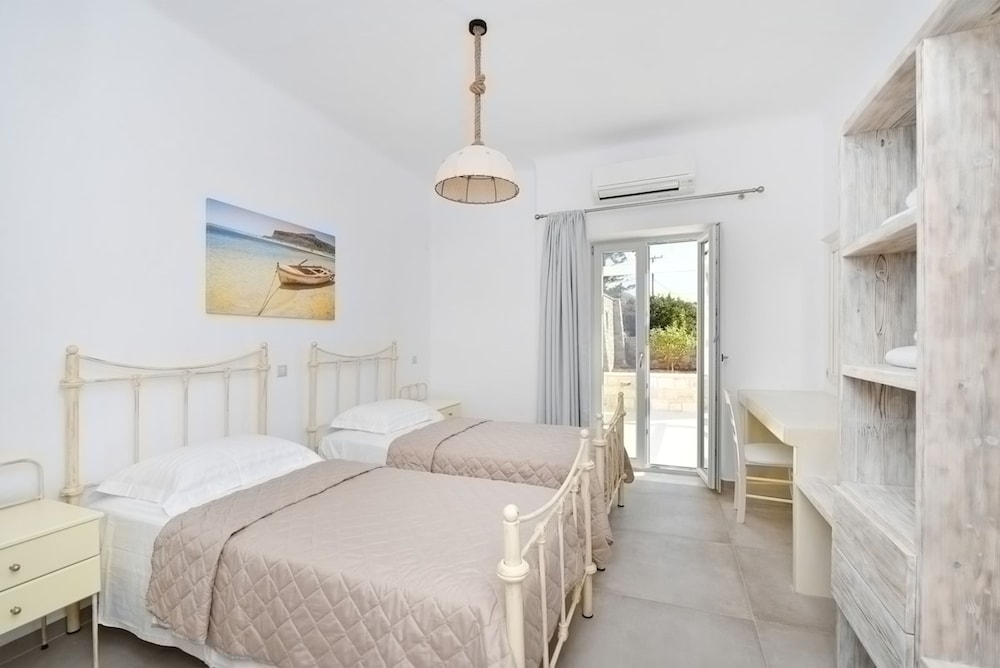 Happy 2-bedroom sea View House Pool Jacuzzi