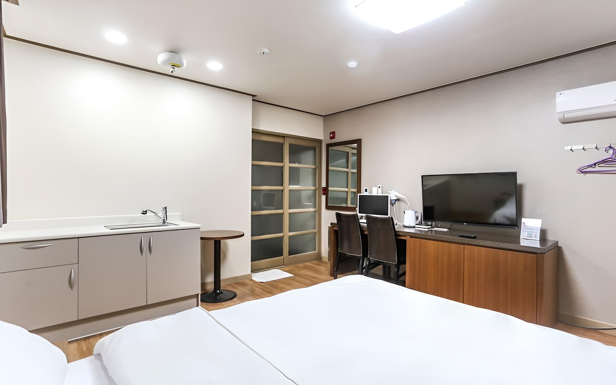 Hyundae Motel