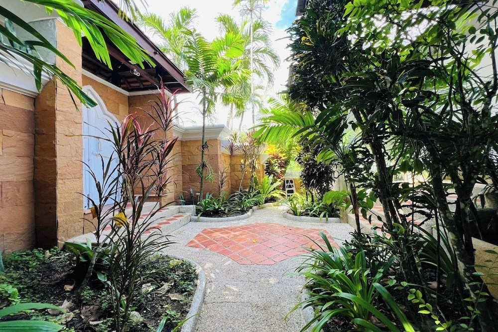 Panorama Ocean Villas, Kamala