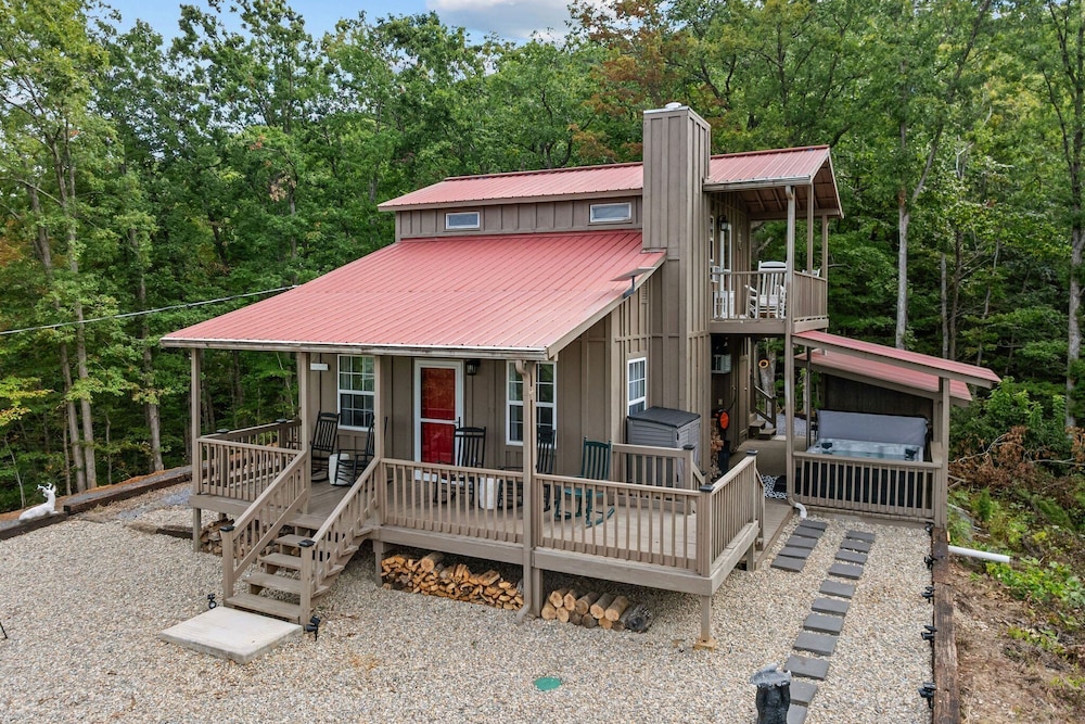John Wayne View 3 Bedroom Cabin
