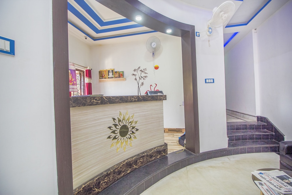 Lobby & Reception