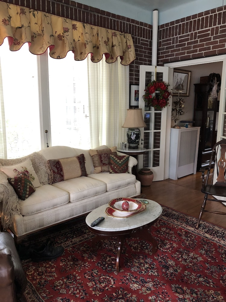 Angie's B&B