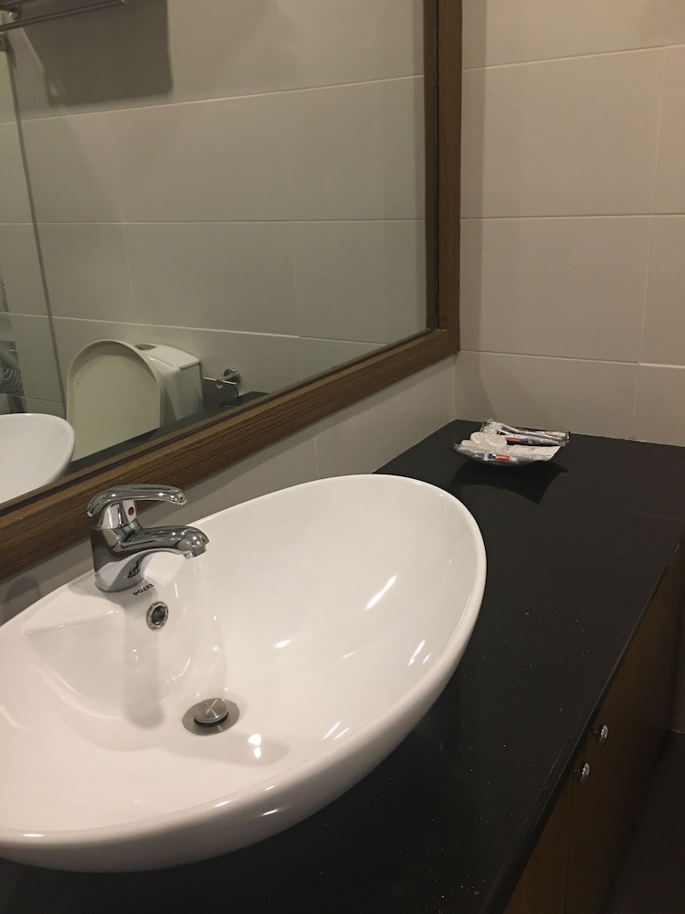 Robinland Residences - Hostel