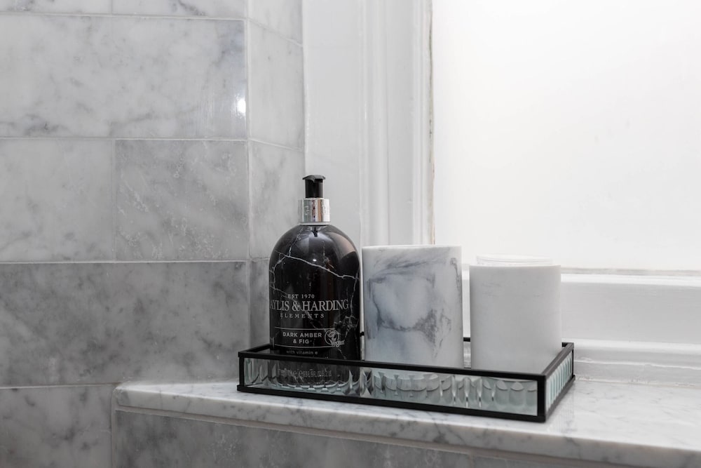 Stylish 2 Bedroom Apartment Near Oxford Street