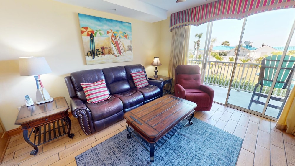 Tybee Beach Club 113 by Tybee Vacation Rentals