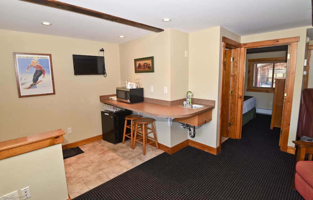 Timber Inn Motel