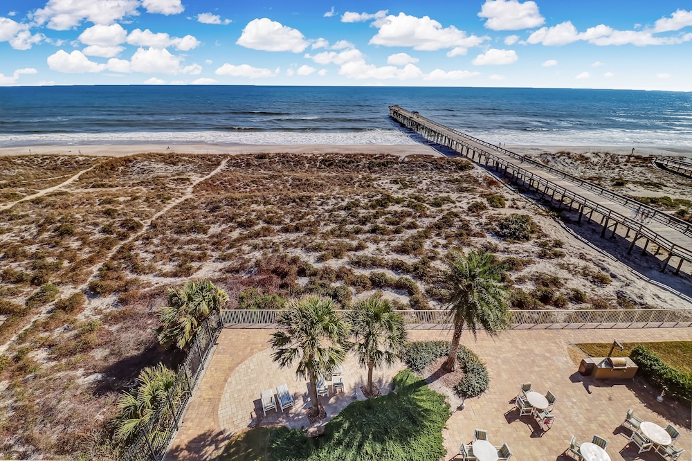 Fernandina Beach Vacations - Beach Condo Miles-long Views Sand and Sea, Access to Private Fishing Pier by RedAwning - Property Image 12