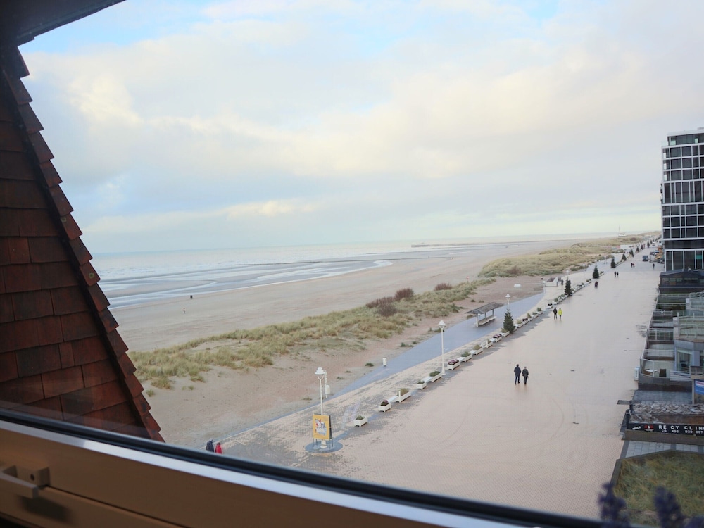 Apartment in Nieuwpoort by Sandy Beaches