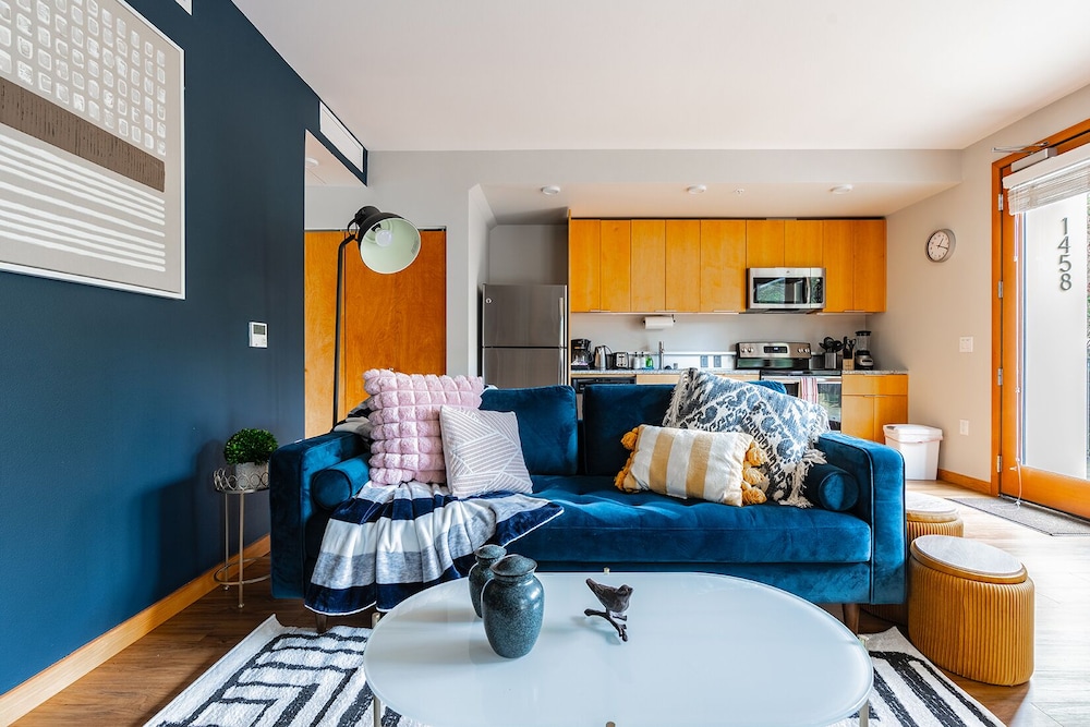 Sophari's Apartments in Bellevue