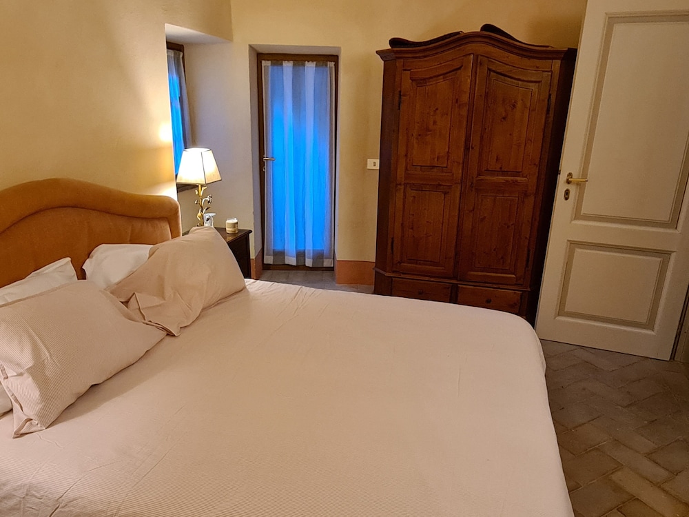 La Terrazza, Historic Tuscan Stone Residence With Garden and Terrace in Cetona view 5