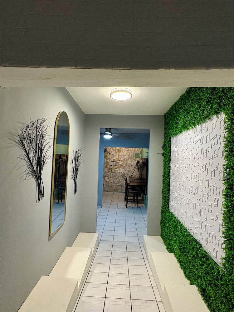 HOSTEL OF SANTURCE
