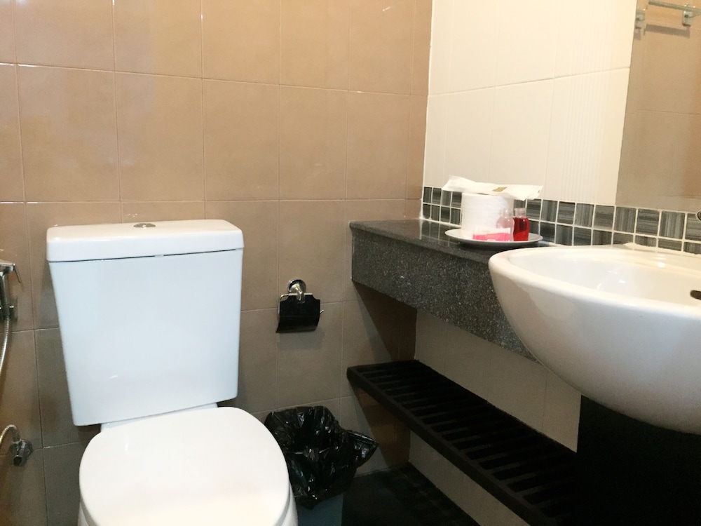 Kathu Vacations - Ratchaporn Place - Property Image 10