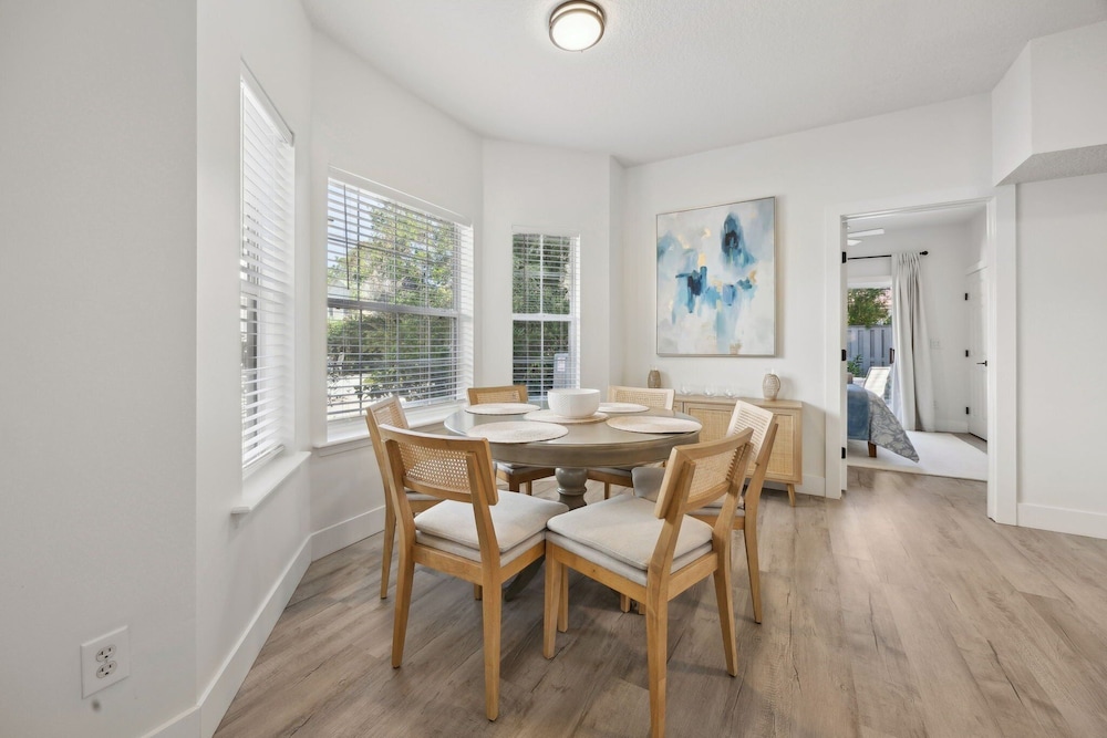 322 S. 5th Street Unit A 3 Bedroom Townhouse