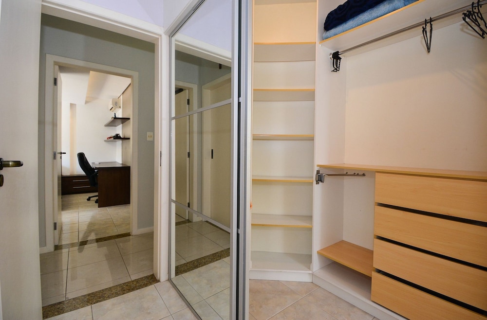 Elegante Casa com Piscina - João Paulo